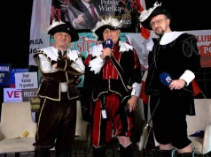 Trzej Muszkieterowie w miasteczku pod Trybunałem. „Jeden za wszystkich, wszyscy za jednego”