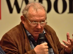 Adam Michnik i „ukąszenie katolickie”. 50 lat temu KOR wypchnął prawa kobiet poza dyskurs polityczny