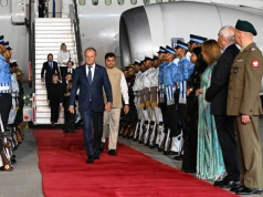 Premier Tusk w Indiach. Zabrał ze sobą liczną delegację polskiego biznesu