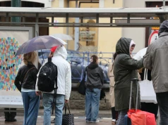 Polacy coraz bogatsi. Tyle zarabiali średnio w 2025 roku