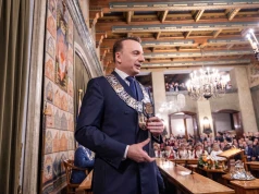 Łukasz Gibała obniżył sobie pensję. Wyjaśnia dlaczego to zrobił
