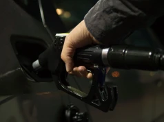 Ceny paliw w dół. W piątek ceny maksymalne benzyny i diesla będą niższe niż w czwartek