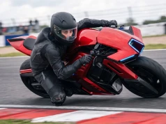 Motocykl z napędem na oba koła? Francuzi muszą jeszcze udowodnić, że potrafią go zbudować