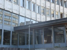 Modernistyczny biurowiec idzie do remontu. Budowali go blisko 20 lat