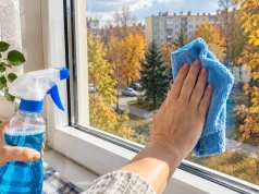 Moja mama miała rację. Ten jeden produkt za 4 zł myje okna lepiej niż chemia