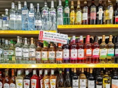 Alkohol będzie droższy. Sejm uchwalił podwyżkę akcyzy od przyszłego roku