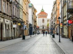 Turyści walą tu drzwiami i oknami. Polskie miasto bije rekordy, ale nie wszyscy się cieszą