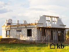 Wybrali lekki strop zamiast ciężkiego żelbetu. Dopiero później może wyjść jego największa wada