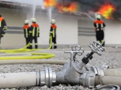 Zapalił się magazyn energii przy fotowoltaice. Straż pożarna ostrzega przed toksycznymi gazami