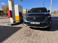 Ile paliwa wlejesz do baku Renault Espace gdy zaświeci się rezerwa?