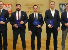 Miałem zaszczyt ukończyć Wyższy Kurs Obronny