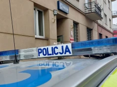 Agresywny pasażer taksówki zaatakował policjanta w centrum Rzeszowa. Obezwładniony 32-latek trafił do szpitala