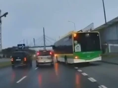 Trzeba wpuścić autobus, ale kierowca nie może się wpychać. Ten dostał mandat