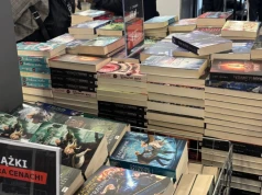 Dlaczego książki są drogie? Poszliśmy na Targi w Krakowie, by zapytać o ceny