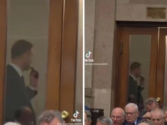Nitras z e-papierosem w Sejmie. Puszczał dymka tuż za drzwiami sali plenarnej