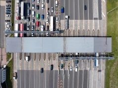 Ruch na A4 Katowice - Kraków wciąż wysoki. Zyski Stalexport rosną