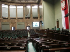 Dwie rezygnacje w resorcie funduszy w ciągu doby. Tusk mówi o gotowych kandydatach