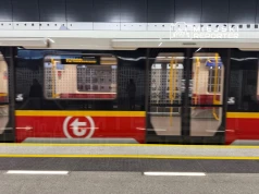 Duże utrudnienia na II linii metra w Warszawie! Pozostawiony bagaż na stacji. Pociągi kursują na skróconych trasach