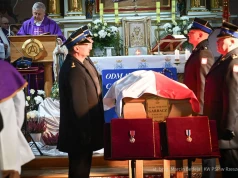 Ostatnie pożegnanie 29-letniego strażaka. Kapitan Wojciech Garbacz spoczął w rodzinnej ziemi