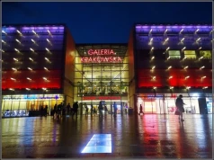 Galeria Krakowska zamknięta również w sobotę, ale da się przejść na Dworzec PKP