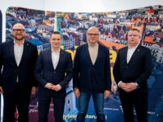 Toruń. Przedstawiciele rządu w lokalnych firmach. Tematem wizyty inwestycje i nowe kontrakty