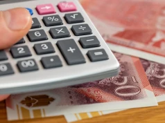 Ile emeryci stracą na likwidacji potrójnej gwarancji – triple lock?