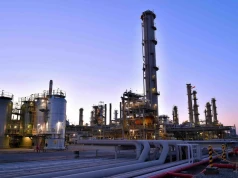 Aramco szuka dostępu do państwowych magazynów ropy za granicą