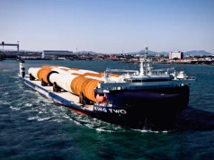 Pierwsza partia monopali dla farmy wiatrowej BC-Wind płynie do Świnoujścia