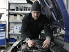 Dobry mechanik na Bemowie – jak go znaleźć i na co zwrócić uwagę