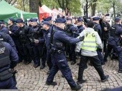 Zatrzymanie Piotra W. przed TK. Jest zażalenie na działanie policji