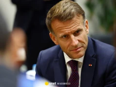 Prezydent Francji mówi o "punkcie zwrotnym Republiki". Emmanuel Macron pojechał do Trappes