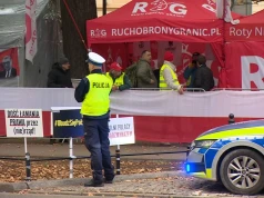 Zatrzymanie Piotra W. na proteście przed Trybunałem Konstytucyjnym. Ruch obrony