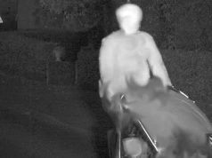 Pirat na rowerze przyłapany przez fotoradar. W skrzyni wiózł bezbronne dziecko