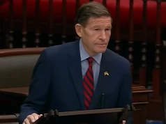 Tajne przelewy i miliony w tle. Amerykański senator idzie na wojnę z Tetherem