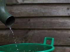 Zamontujesz zbiornik na deszczówkę i odzyskasz pieniądze. Są warunki