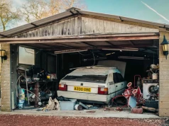 Pomagał rozpędzić auto do ponad 1000 km/h. Jego Citroën BX stał w garażu od 1988 roku