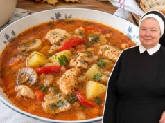 Robię zupę węgierską s. Anastazji na 1 listopada. Nie muszę siedzieć godzinami w kuchni