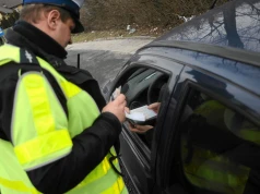Mandat dla pasażera samochodu. Za te wykroczenia grozi nawet 5000 zł kary