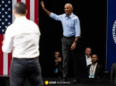 Barack Obama wbija szpilkę Donaldowi Trumpowi. "Biały Dom wygląda tak, jakby Saddam Husajn otworzył Cheesecake Factory"