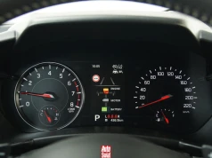 Jak ustawić zegarek w samochodzie? Automat nie zawsze poradzi sobie ze zmianą czasu