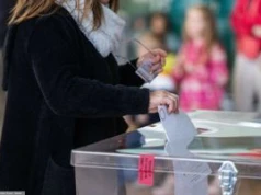 Zaczęło się referendum w dużym mieście. Dostaną dwie karty