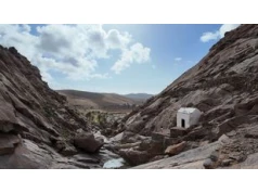 Barranco de las Peñitas na Fuerteventurze: szlak, kaplica i skalny łuk