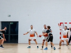 Orlęta z wysokim zwycięstwem, Lider bez punktów w Ostrołęce