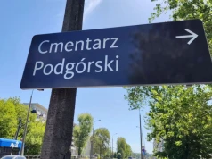 Krakowskie cmentarze zmieniają godziny otwarcia