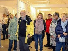 Deszczowa wycieczka słupeckiego UTW