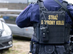 Pijany kierowca wjechał na nasyp kolejowy w Czechowicach-Dziedzicach. Miał blisko 1,5 promila