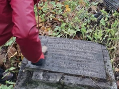 Sprzątali zapomniany cmentarz. Odkryli mogiłę bohatera