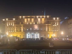 Napięcie w centrum Belgradu. Zablokowane ulice, uzbrojeni policjanci