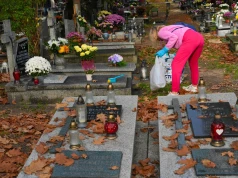 Przed 1 listopada Polacy płacą za to aż 500 zł. Nie muszą nawet iść na cmentarz