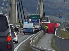 Dramat w Starym Sączu. Cyklista nie dawał oznak życia. Ratownicy przywrócili mu funkcje życiowe